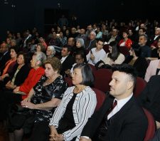 Projeto Memória Viva presta homenagem a educadores de Suzano