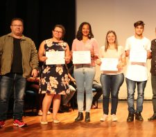 Saspe realiza entrega de certificados para 152 alunos