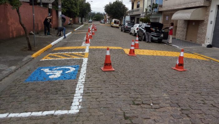 Sinalização de trânsito é revitalizada no entorno de 29 escolas