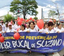 Mais de 700 pessoas participam da 2ª Caminhada de Prevenção do Câncer Bucal