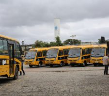 Frota do transporte escolar de Suzano ganha quatro novos ônibus