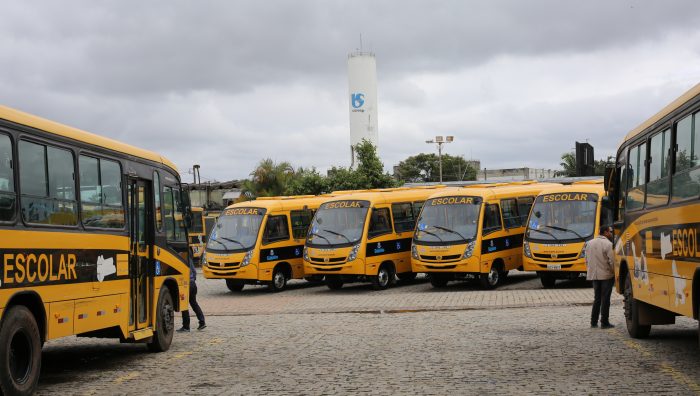 Frota do transporte escolar de Suzano ganha quatro novos ônibus