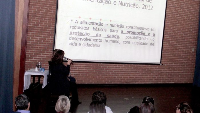 Semana da Agricultura Orgânica e Familiar é aberta com palestras