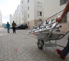 Prefeitura de Suzano inicia trabalho para melhorar convívio e conservação em condomínios