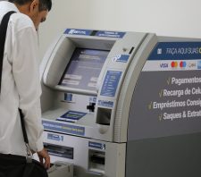 Terminal para pagamento de tributos e impostos é instalado no Centrus