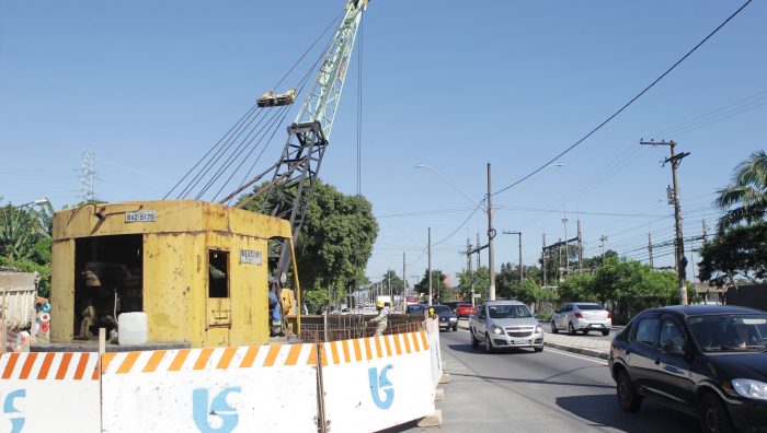 Prefeito de Suzano pede celeridade na obra da Sabesp na SP-66