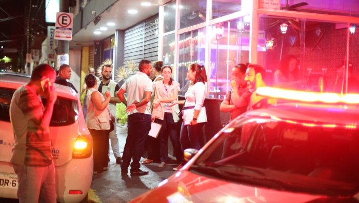 Encontro orienta bares e tabacarias sobre barulho e venda de bebidas para menores