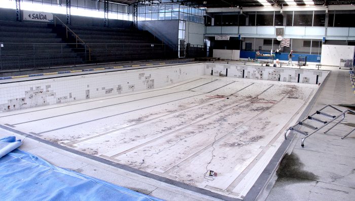 Piscina do Ginásio Paulo Portela passa por revitalização