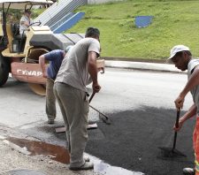 Mais de 34 mil buracos são tapados em um ano
