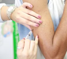 Após campanha, vacinação contra o sarampo continua nos postos