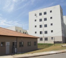 Prefeitura de Suzano oficializa entrega de apartamentos do Bosque das Flores