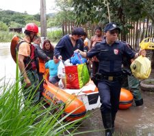 Prefeitura de Suzano se mobiliza para atender famílias afetadas pelas chuvas