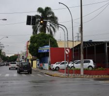 Semáforos são substituídos na avenida Antônio Marques Figueira