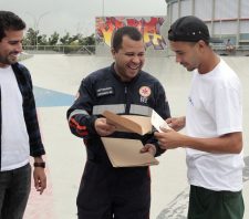 Funcionários do Suzano Skate Park e do Viveiro Municipal são certificados pelo Samu
