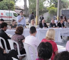 Prefeito de Suzano garante apoio em atendimento na Escola Estadual Raul Brasil