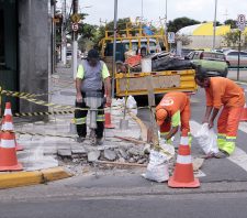 Calçadas da região central de Suzano recebem novas rampas de acesso
