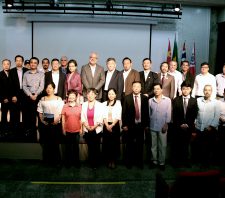 Comitiva de empresários chineses faz visita a Suzano