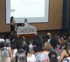 Promotoras legais discutem bullying e Constituição no 1º mês de atividades