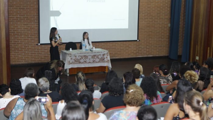 Promotoras legais discutem bullying e Constituição no 1º mês de atividades