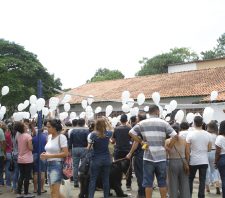 Prefeito de Suzano acompanha trabalho de apoio na Escola Estadual Raul Brasil
