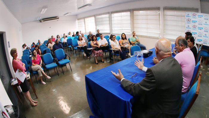 Audiência pública debate sobre Plano de Abastecimento de Água e Esgotamento Sanitário