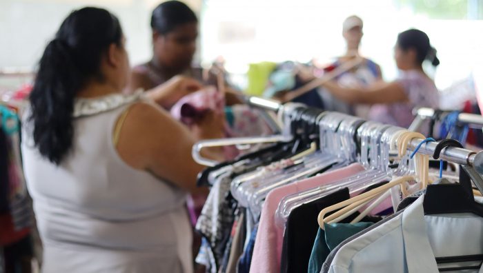 Primeiro Bazar Solidário de 2019 distribui mais de 9 mil peças da Campanha do Agasalho
