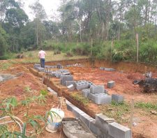 Fiscais e GCM impedem ocupação irregular em terreno na Estância Angelina