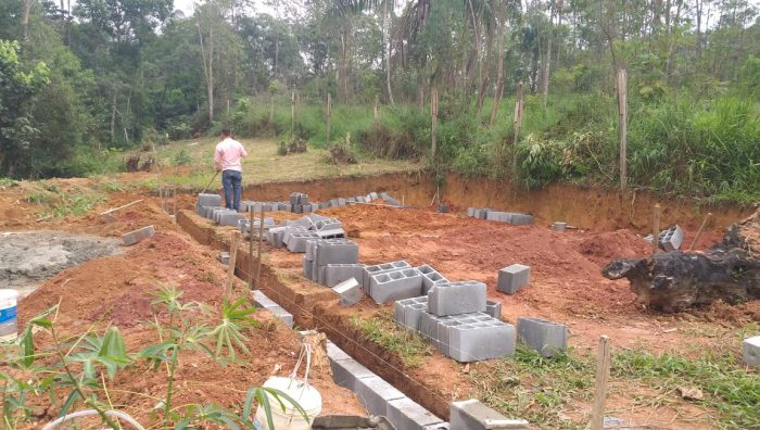 Fiscais e GCM impedem ocupação irregular em terreno na Estância Angelina