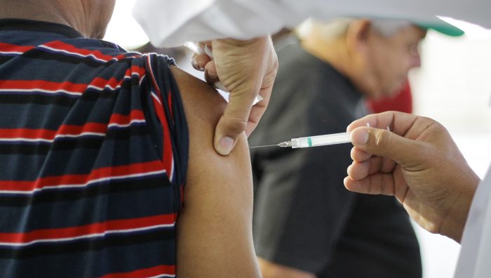 Mais de 70 mil pessoas devem ser vacinadas contra a gripe a partir desta 4ª