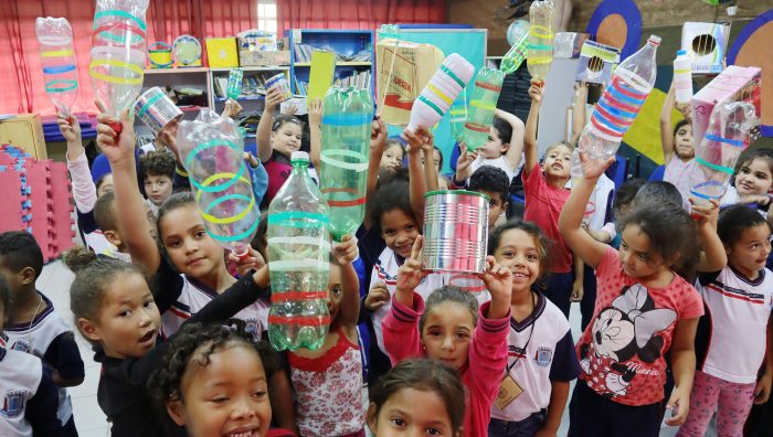 Educação promove oficinas de História da Música para mais de 600 alunos