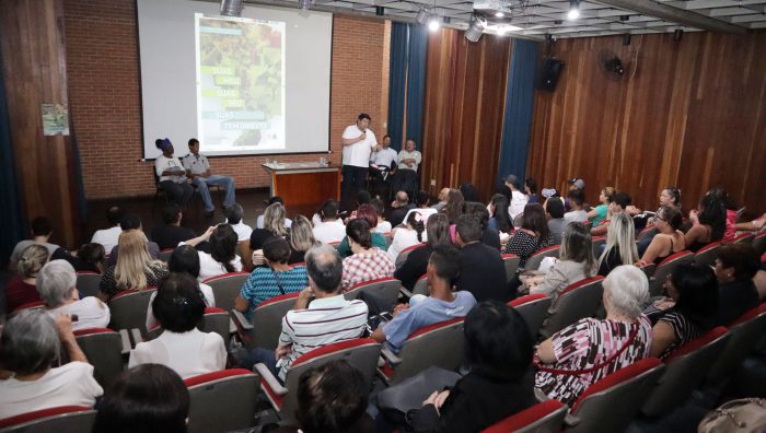 Evento reúne usuários da Assistência Social para debate sobre seus direitos em Suzano