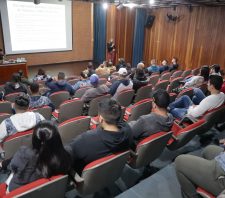 Vigilância Sanitária orienta donos de tabacarias sobre normas e regulamentos