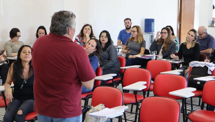 Coordenadores e diretores passam por capacitação em Educação de Trânsito