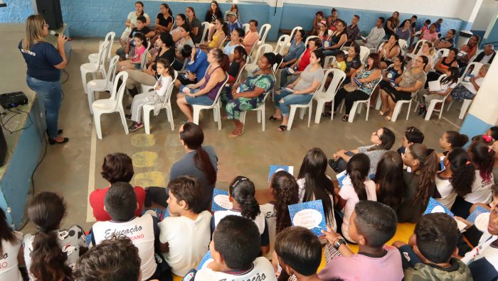 Educação e Instituto Ecofuturo apresentam projeto da Biblioteca Comunitária