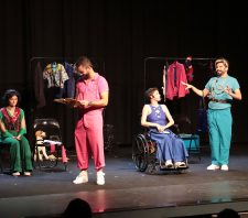 Projeto traz oficina e teatro sobre inclusão e acessibilidade a educadores e estudantes