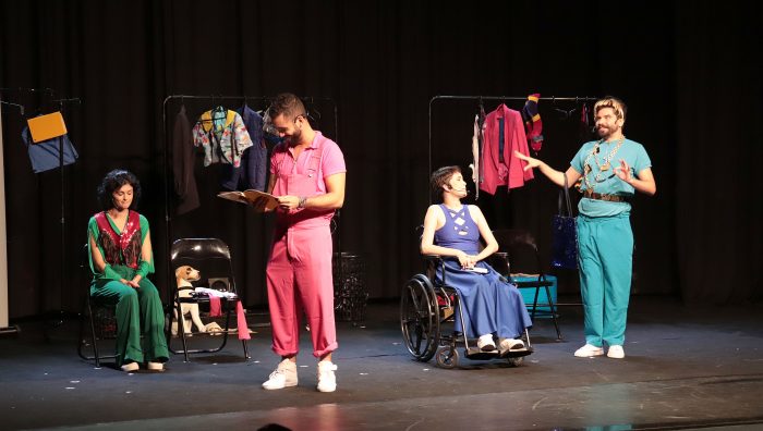 Projeto traz oficina e teatro sobre inclusão e acessibilidade a educadores e estudantes