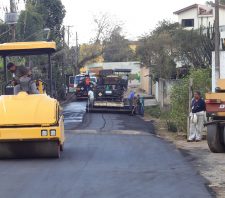 Mais três bairros do distrito de Palmeiras recebem serviços de infraestrutura