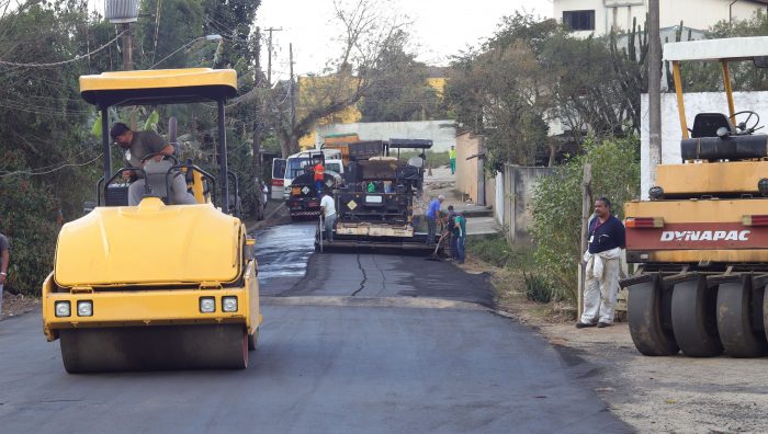 Mais três bairros do distrito de Palmeiras recebem serviços de infraestrutura