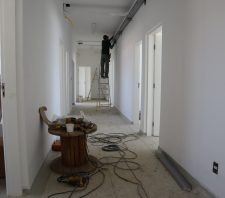 Obra da USF Jardim Revista recebe visita de prefeito em exercício