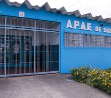 Presidente do Fundo Social e deputado federal Marcio Alvino anunciam R$ 400 mil para Apae de Suzano