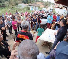 Prefeito de Suzano anuncia pavimentação no Jardim do Lago