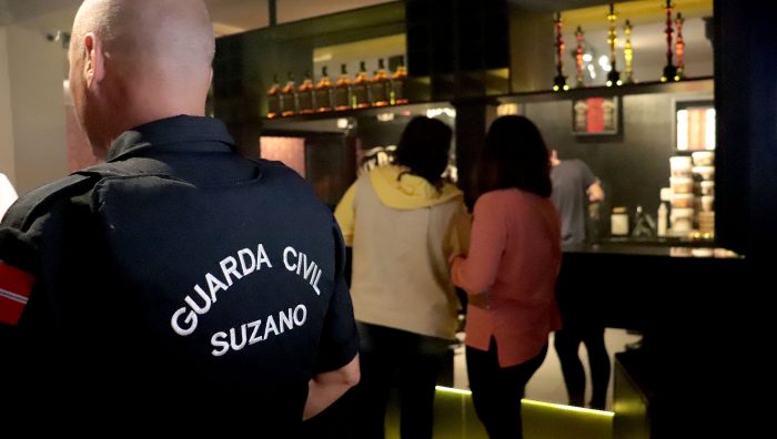 Fiscalização de Posturas interdita três tabacarias no centro de Suzano