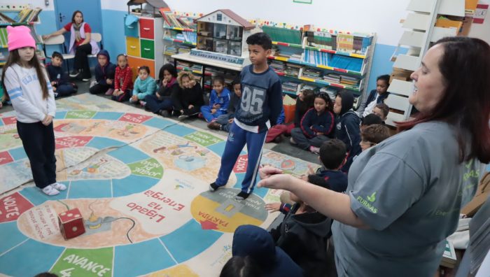 Mais de mil alunos participam de atividades sobre uso consciente de energia e água