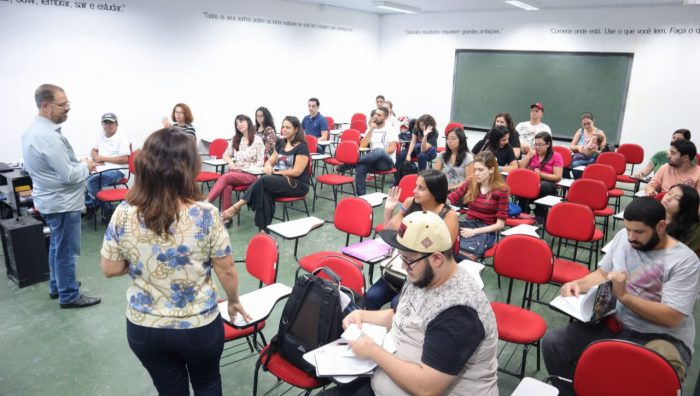 Univesp inicia aulas de Pedagogia, Letras e Matemática em Suzano