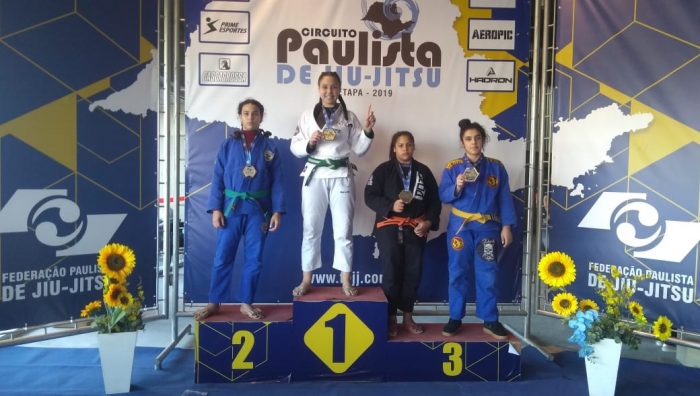 Atletas de Suzano se destacam no Circuito Paulista de Jiu-Jitsu