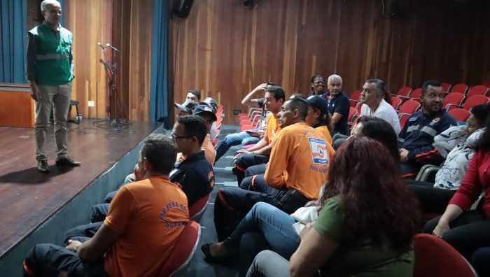 Cipa promove palestra sobre cuidados com animais peçonhentos