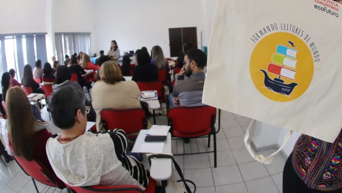Curso de Promoção de Leitura capacita 40 profissionais da Educação