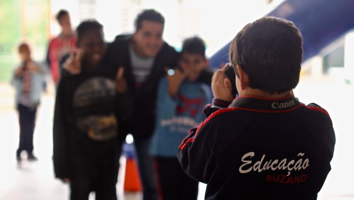 Alunos de Palmeiras participam de oficina de fotografia