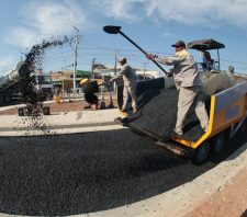 Prefeitura de Suzano realiza recapeamento no Trevo do Dona Benta