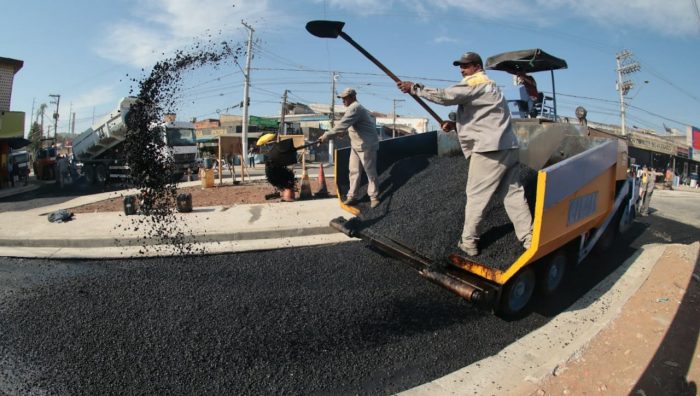 Prefeitura de Suzano realiza recapeamento no Trevo do Dona Benta